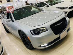 کرایسلەر 300